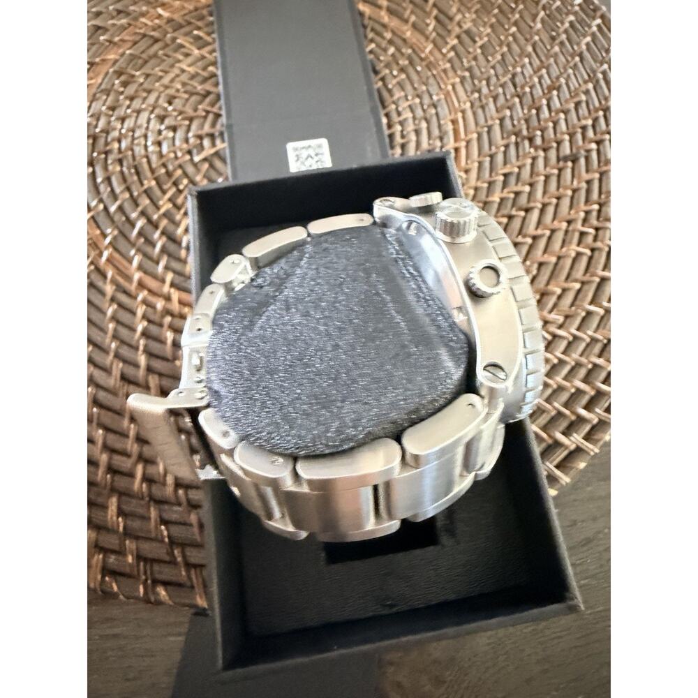 NIXON Watch 51-30 CHRONO Highpolish Silver White - Picture 3 of 4
